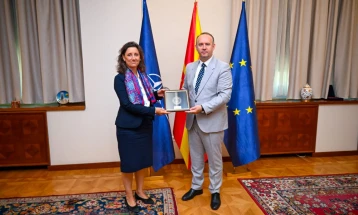 Speaker Gashi in farewell meeting with Swedish Ambassador Larsson Jain