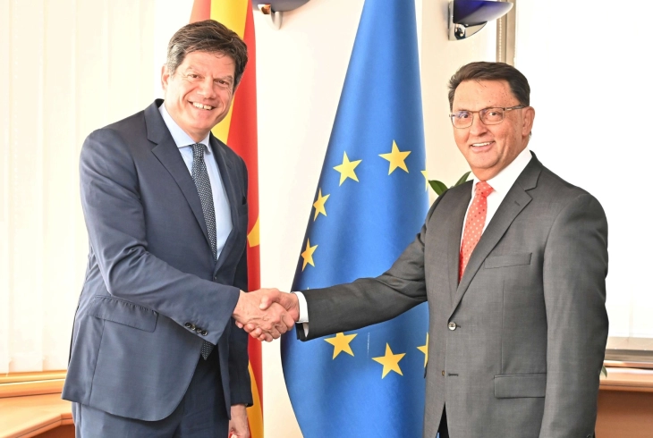 Средба Славески - Рокас: Ценовната стабилност останува приоритет на централната банка