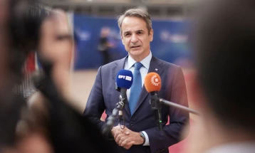 Мицотакис ќе ги информира неговите колеги од ЕУ за зголемените мигрантски бранови од Либија