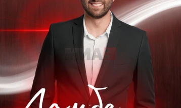 Ламбе Алабаковски со препев на песната „Како пиреј“ од Гоце Николовски