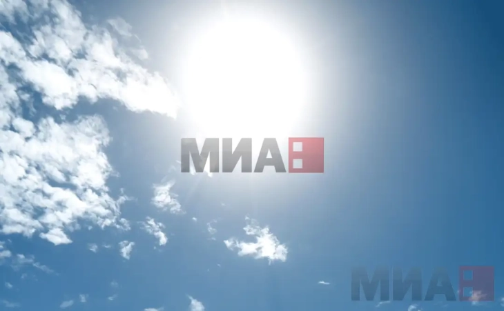 Temperatura rekorde dhe zjarre në Ballkan, pritet rënie e temperaturave gjatë fundjavës