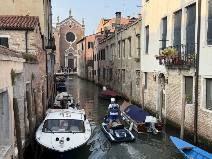 No expense spared for Bezos's celebrity Venice wedding
