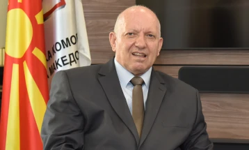 Азески добитник на наградата „Менаџер на деценијата во коморскиот систем“