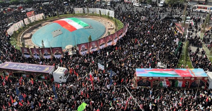 На масовна цеременија во Техеран погребани 60 жртви на израелските напади