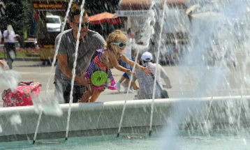 Nga e hëna mot më i ngrohtë me rritje graduale të temperaturave