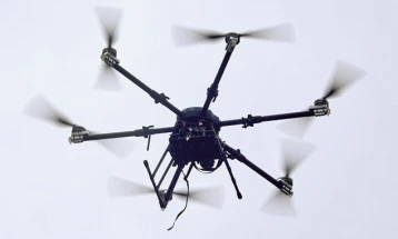 Дроновите ја преземаат главната улога во војните, но борбените авиони не се пензионираат