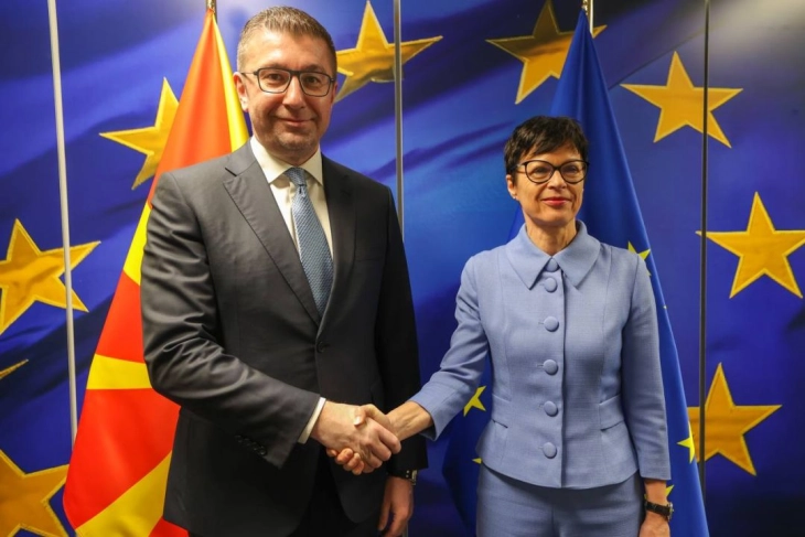 EU Commissioner Kos in Skopje for EU-Western Balkans Leaders' Meeting