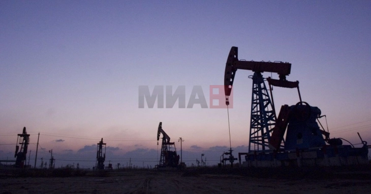 Çmimet e naftës u ulën ndjeshëm javën e kaluar pas armëpushimit mes Izraelit dhe Iranit