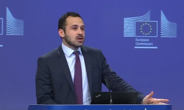 Мерсие: ЕУ очекува веродостојна истрага за прекумерната употреба на полициска сила на протестите во Србија 