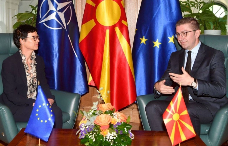 Мицкоски до Кос: Лидерската средба ЕУ-Западен Балкан признание за новата енергија со која Владата ги води реформите