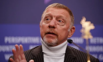 Бекер по петти пат ќе стане татко