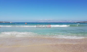 Затворска казна за водачот на криминалната група што вршела изнуда за местата за продажба на крофни на Халкидики