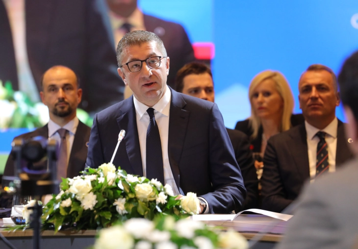 Мицкоски: Нашата сила е во обединетоста и стабилноста преку зајакнување на односите со нашите соседи и со ЕУ