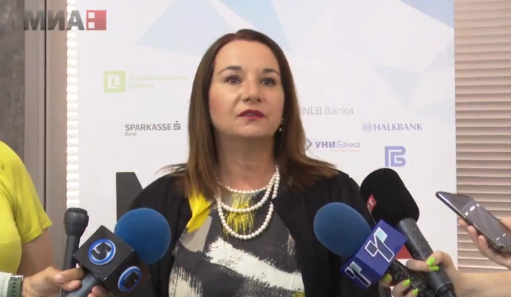 Стевкова Штериева: Банките ги разгледуваат тарифите за намалување на провизиите, тоа е индивидуална одлука на раководствата