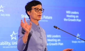 Kos: Anëtarësimi në BE është mënyra më e mirë që të mbrohet identiteti, kultura dhe gjuha maqedonase