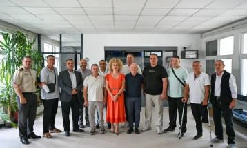 Me iniciativë të presidentes Osmani dhe mbështetjen e shtetit të Katarit, invalidët e luftës do të pajisen me proteza ortopedike të avancuara