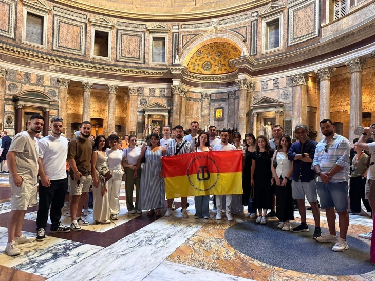 Studentët e Fakultetit të Shkencave të Zbatuara realizuan vizitë studimore në Romë