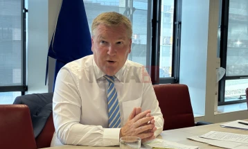 Мекграт за ЕНР: Не сакаме да казнуваме, но ЕК мора да реагира кога има кршење на владеењето на правото