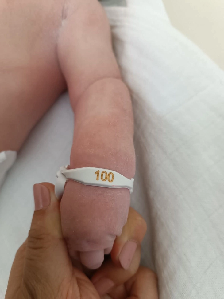 Родено 100. по ред бебе во Општа болница - Кавадарци