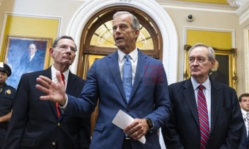 Сенатот го изгласа буџетскиот „мегазакон“ на Трамп, со одлучувачки глас на потпретседателот Џеј Ди Ванс