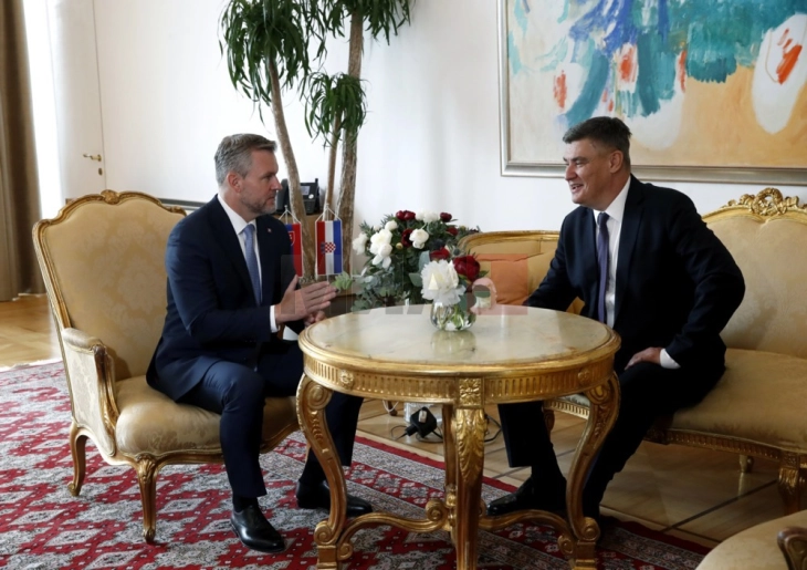 Повик на претседателите на Хрватска и Словачка: Војната во Украина не може да се реши со оружје, неопходен е дијалог со Русија