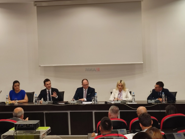 Ако реформите не се наградени, се случува ерозија на довербата кон ЕУ: Муцунски на Конференцијата за Западен Балкан