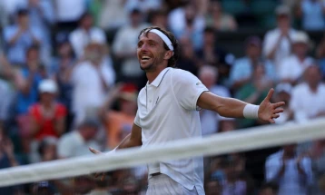 Вимблдон: Елиминиран третиот носител Зверев