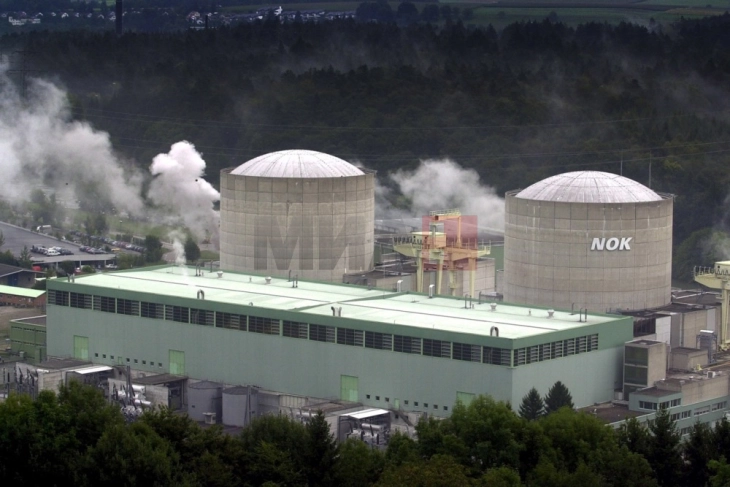 Реактор во нуклеарна централа во Швајцарија исклучен поради топла речна вода