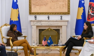 Presidentja Vjosa Osmani priti në takim të ngarkuarën me punë të Ambasadës së SHBA-së në Kosovë, Anu Pratipati