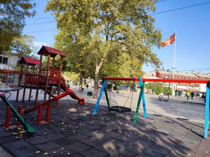 Weather: Sunny with highs of up to 39°C