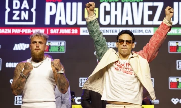 Прославениот мексикански боксер Чавез уапсен во САД