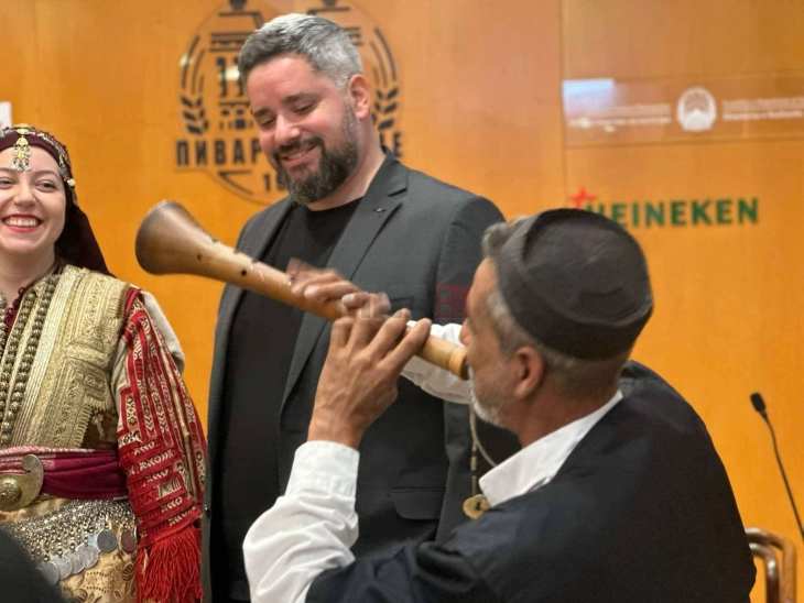 Јован Филипоски и Лилјана Михајлоска се невеста и зет на годинашната „Галичка свадба“