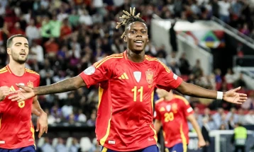 Ништо од трансфер во Барселона, Нико Вилијамс останува во Атлетик