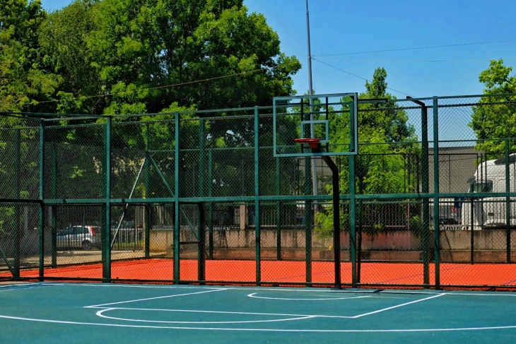 Реконструирани спортските терени во средното училиште на Град Скопје „Зеф Љуш Марку“