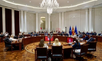 Janevska: Arsimi dhe shkenca nuk duhet të jenë faktor për shpërnguljen e të rinjve, por fusha për zhvillim personal dhe punësim