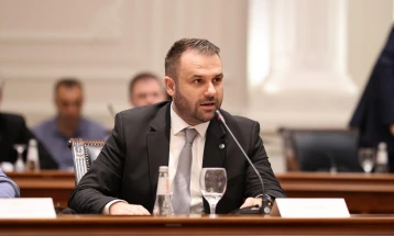 Дурмиши: Со инвестиции, вработување и локален развој се бориме со демографската криза