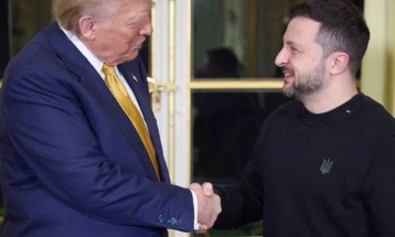 Jermak: Tramp dhe Zelenski patën një bisedë telefonike 