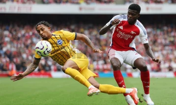 Futbollisti i Arsenalit akuzohet për dhunim