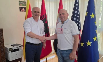 Kryetari i komunës së Pllasnicës për vizitë në Dibër dhe Qendër Zhupë