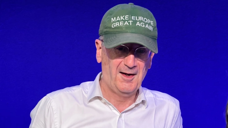 Гувернерот на Банката на Франција со капче „Да ја направиме Европа повторно голема“