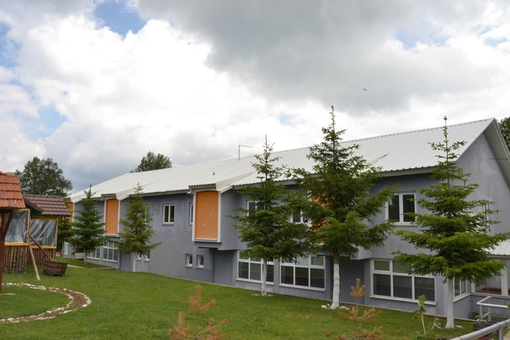 MSH: Përfundoi faza e parë e rehabilitimit të 45 personave të lënduar në zjarrin në lokalin 