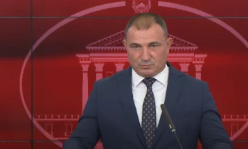 Ангелов: Состојбата со пожарите не е алармантна, посериозен е кај Блаце каде што проблем се теренот и ветрот   
