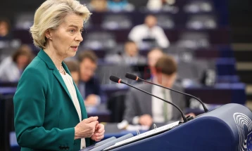 Фон дер Лајен: Подготвени сме да напишеме ново поглавје во односите меѓу ЕУ и Кина 