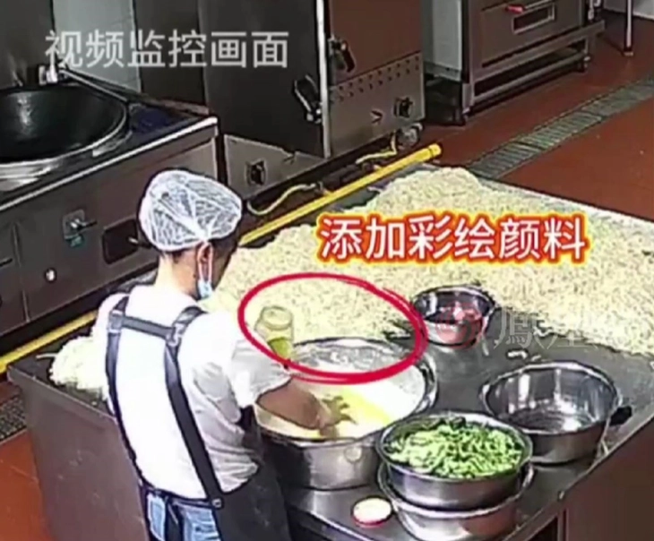 Në një kopsht kinez janë helmuar 233 fëmijë me ushqim, janë arrestuar tetë persona