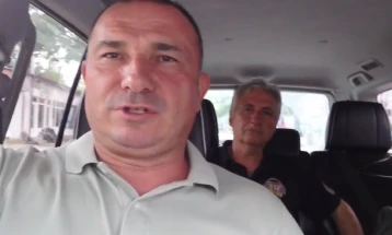 Ангелов: Пожарот кај фабриката Самоков е активен, но нема опасност по објектот