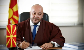 Propozimi për interpelancën e kryetarit të Gjykatës Kushtetuese, Kostadinovski para deputetëve