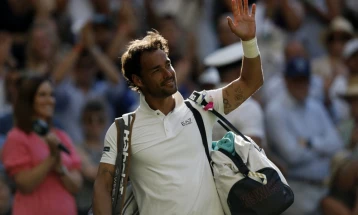 Фоњини ја заврши кариерата