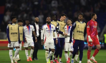 Олимпик Лион и следната сезона ќе игра во Лига 1