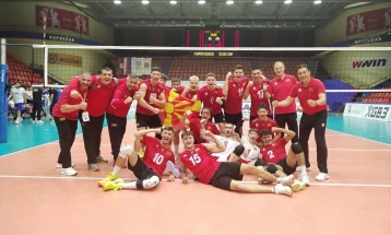 Стартна победа на македонските јуниори на Балканското првенство во одбојка