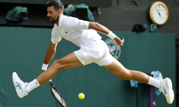 Djokovic sets Wimbledon men’s semi-final record by beating Cobolli